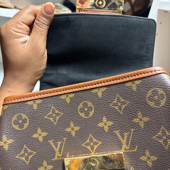 Authentic Louis Vuitton Dauphine Mini Backpack (M45142) - Picture 3 of 9